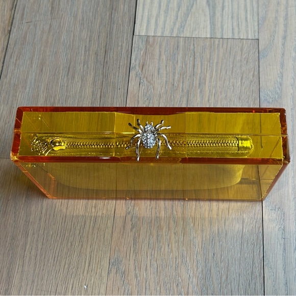 CHARLOTTE OLYMPIA YELLOW ACRYLIC TRANSPARENT BOX BAG - Picture 3 of 12